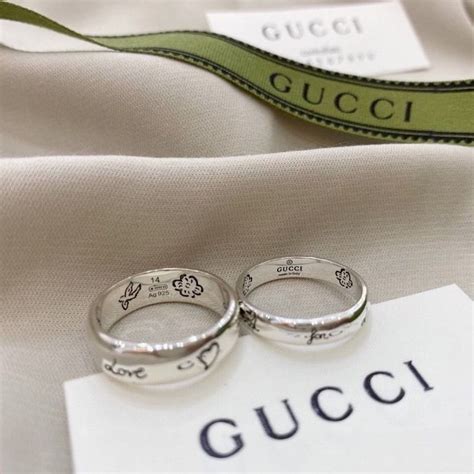 gucci couple ring.